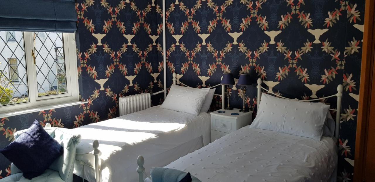 Wychwood House Bed & Breakfast Penally Ngoại thất bức ảnh