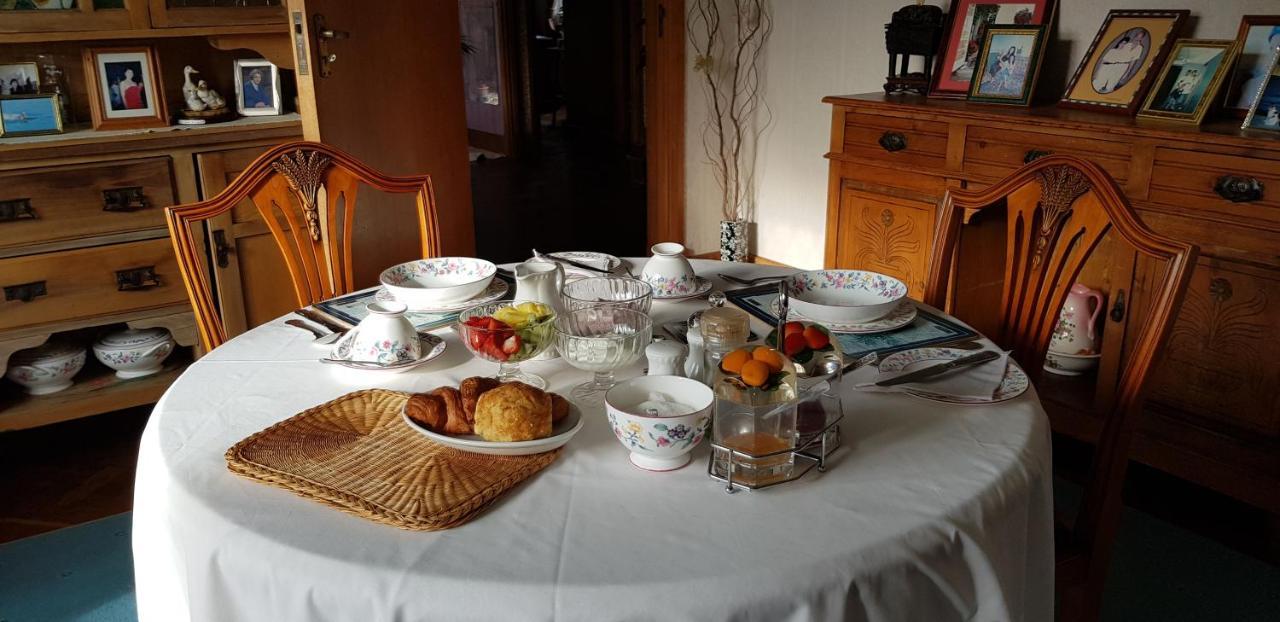Wychwood House Bed & Breakfast Penally Ngoại thất bức ảnh