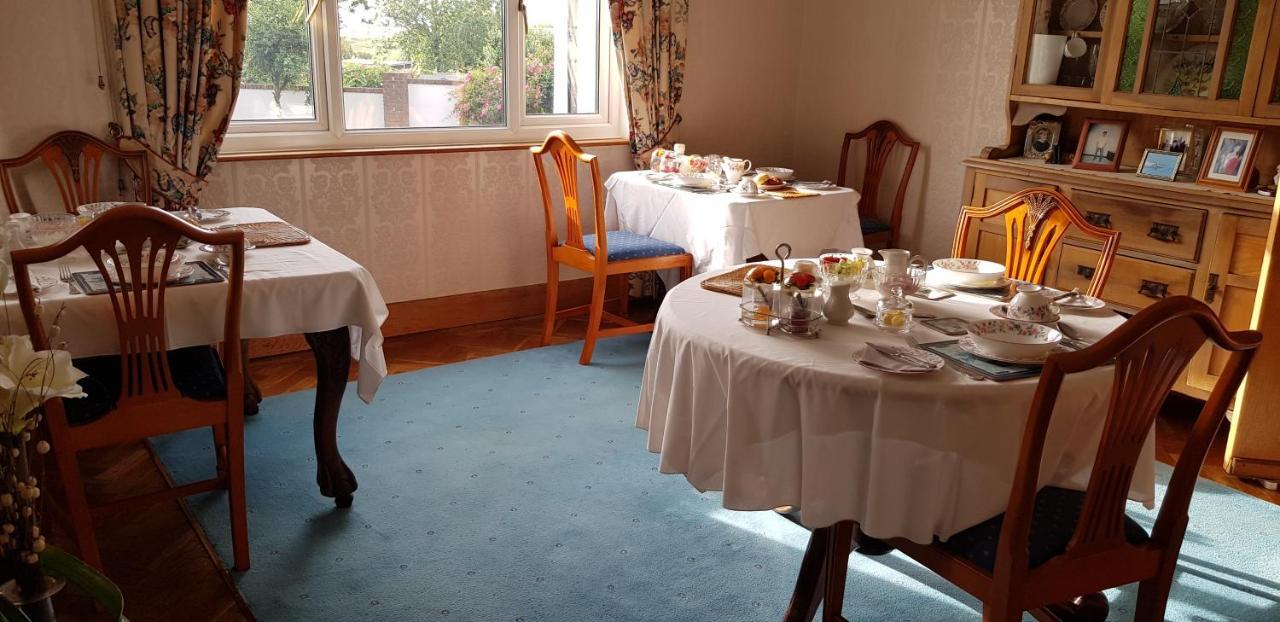 Wychwood House Bed & Breakfast Penally Ngoại thất bức ảnh