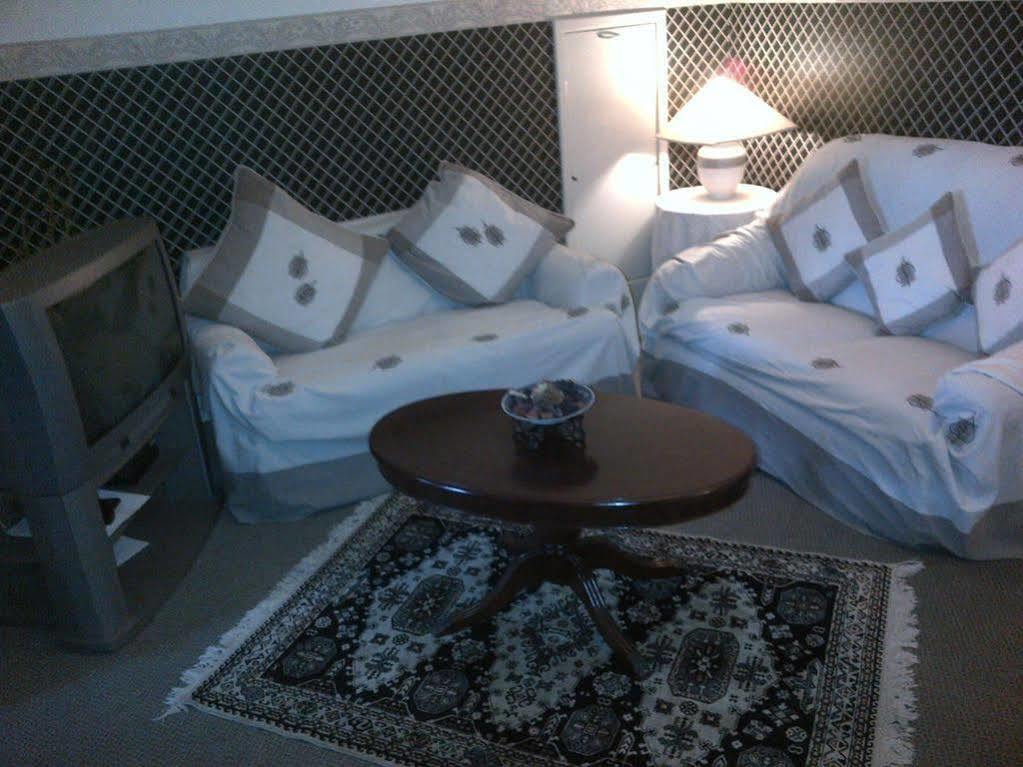 Wychwood House Bed & Breakfast Penally Ngoại thất bức ảnh